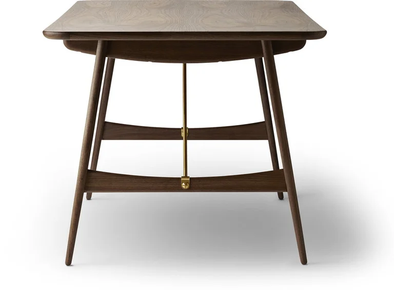 Table à manger rectangulaire en noyer huilé et laiton 210x82cm Hunting Table - Carl Hansen & Søn
