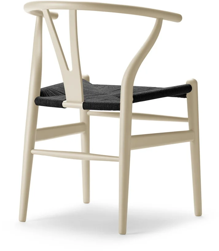Chaise en hêtre soft barley et assise tissée noire 76cm CH24 - Carl Hansen & Søn