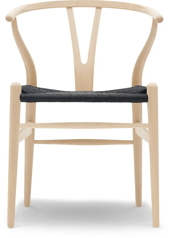 Chaise en hêtre savonné et assise tissée noire 76cm CH24 - Carl Hansen & Søn