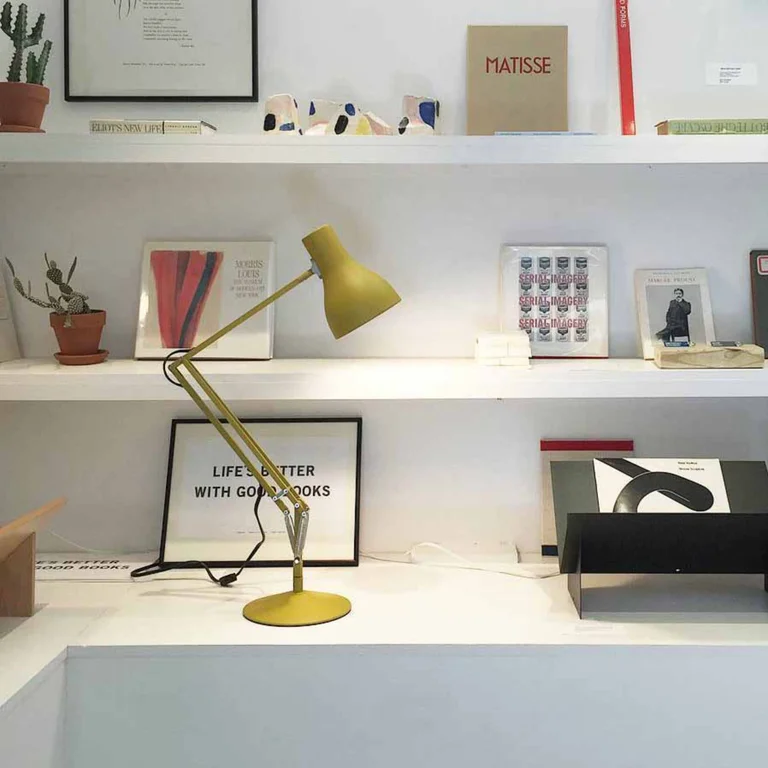 Lampe de bureau en acier jaune ocre Type 75™ - Anglepoise
